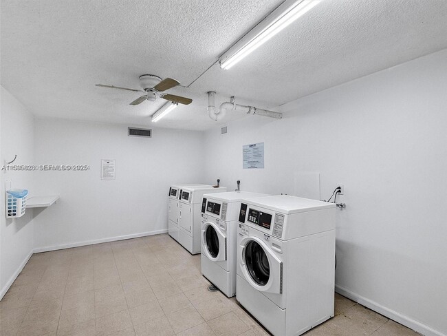 Building Photo - 230 174th St