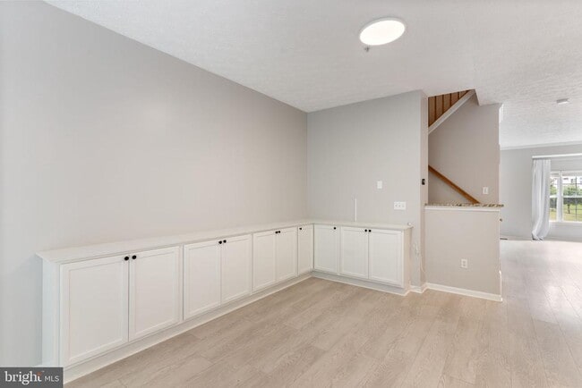 Building Photo - 8212 Silverton Ct