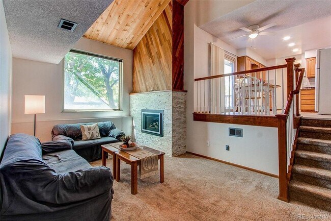 Building Photo - 1357 S Oswego Ct