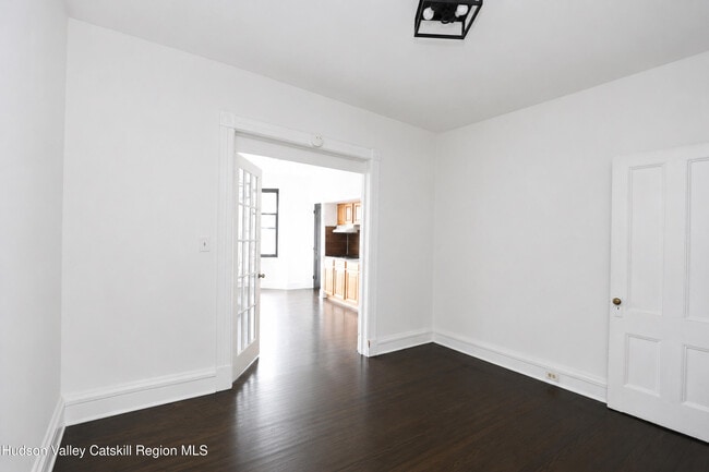 Building Photo - 141 St James St