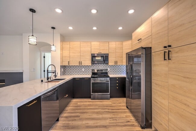 Building Photo - 2609 Country Mile Dr