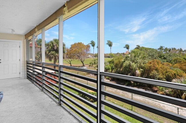 Building Photo - 717 S US Hwy 1