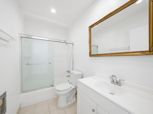 Building Photo - 337 Rexford Dr