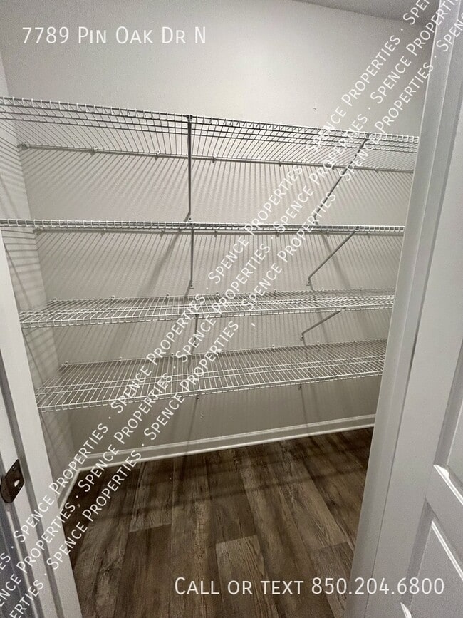 Building Photo - 7789 Pin Oak Dr N