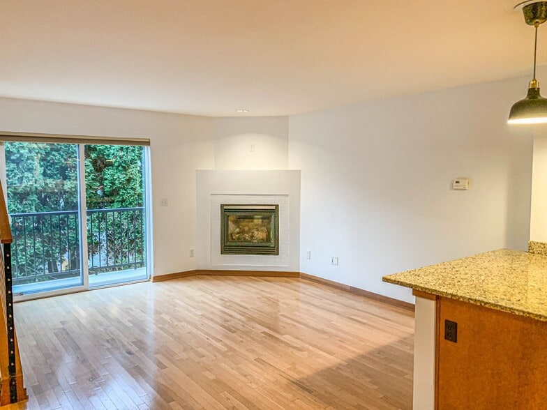 Building Photo - 2633 NW 58th St