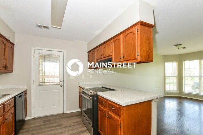 Building Photo - 3 Bedroom Pet-Friendly Home in Olive Branch, MS with Main Street Renewal