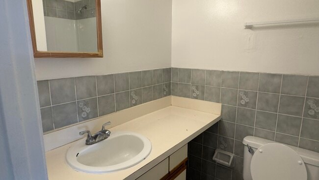 Building Photo - 1015 Staghorn St