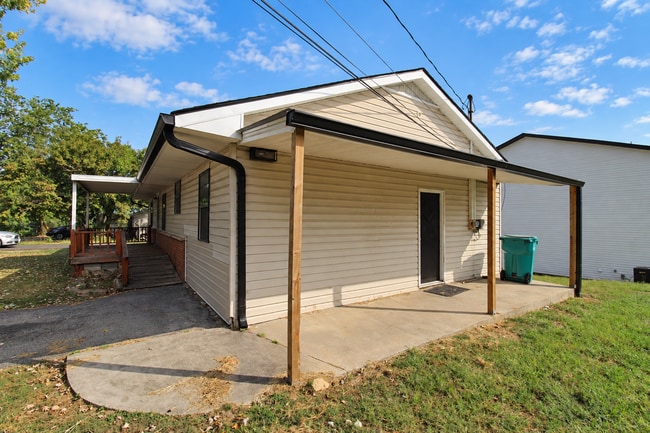 Building Photo - 118 Stone Dr