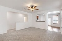Building Photo - 8921 Stambourne St