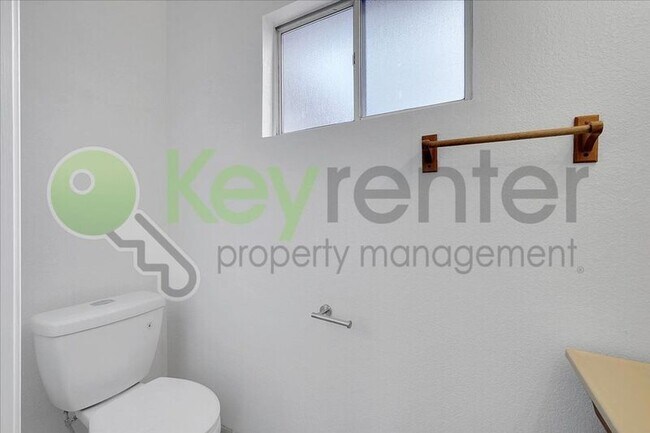 Building Photo - 3237 Irvindale Way