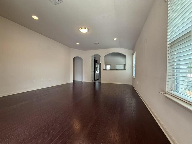 Building Photo - 1604 Colorado Bend Dr