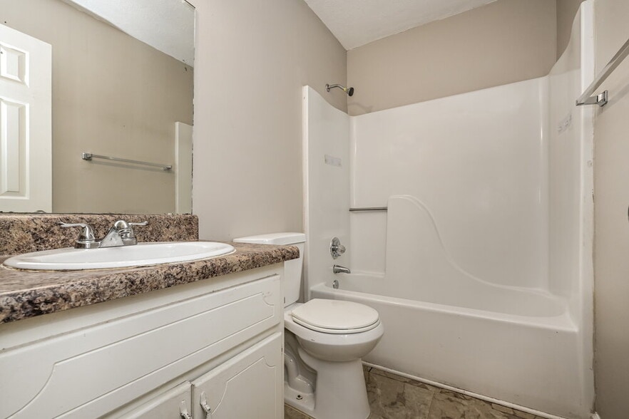 Building Photo - 1589 Cherry Hill Ln SW