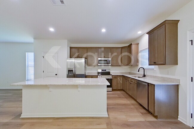 Building Photo - 108 Hendrix Rd