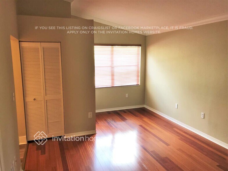 Building Photo - 11205 Sunview Way