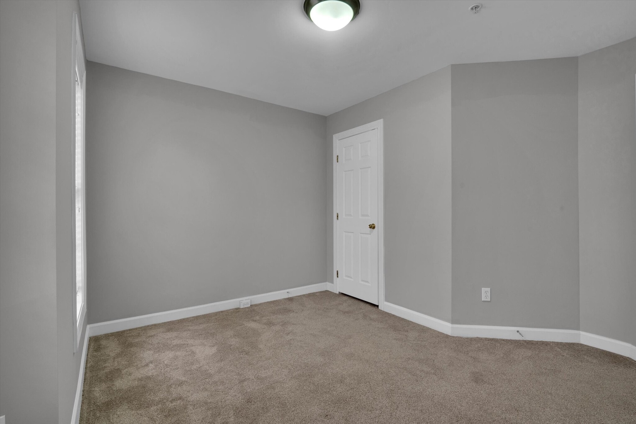 Building Photo - 7974 Vigne Ct