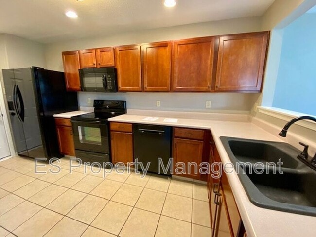 Building Photo - 16736 Aulton Dr