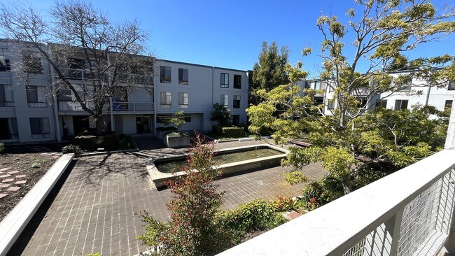 Primary Photo - 1 Captain Dr