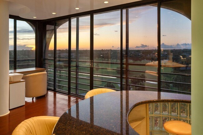 Building Photo - 7217 Promenade Dr
