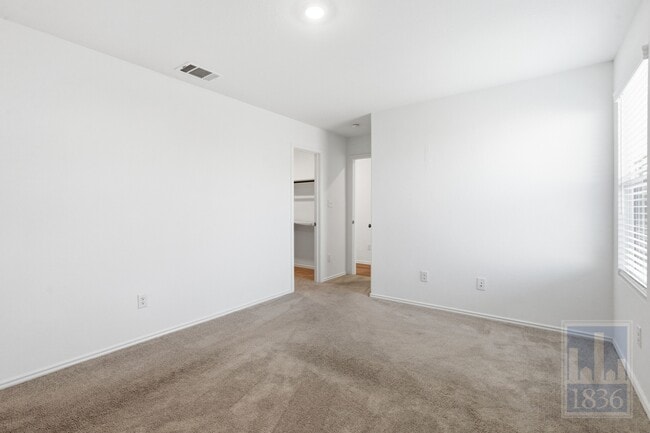 Building Photo - 2213 Cyclone Dr