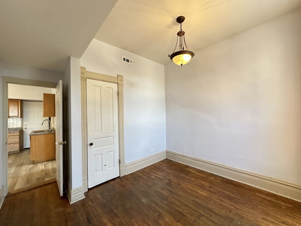 Building Photo - 2345 W 24th Pl