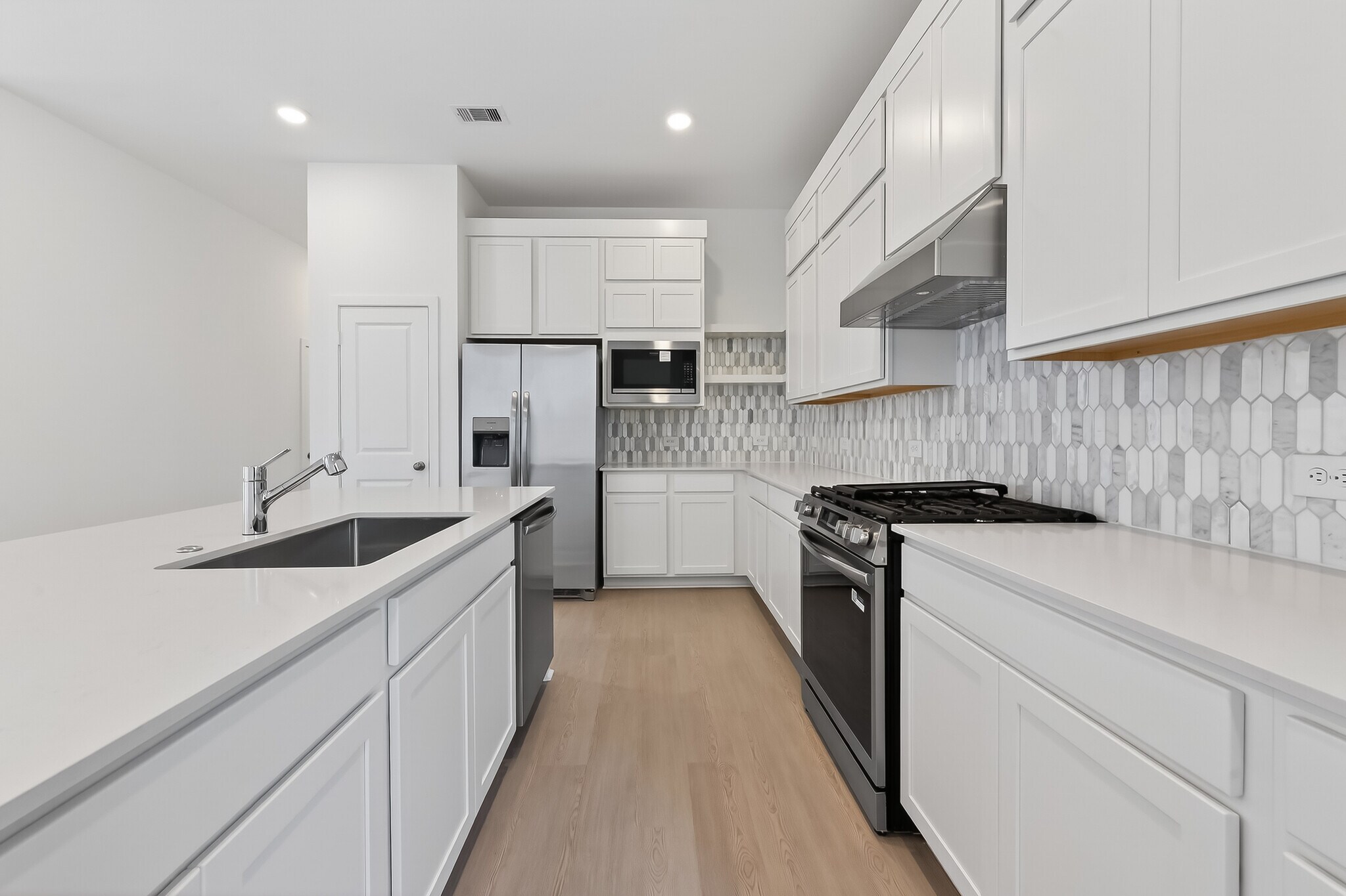 Building Photo - 21619 Colonial Meadow Creek Trl