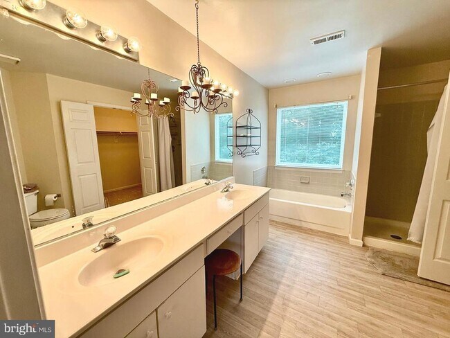 Building Photo - 46819 Gunflint Way