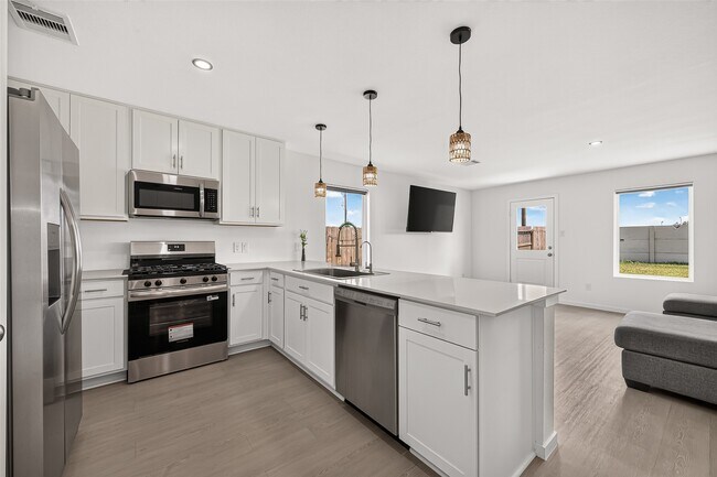 Building Photo - 6326 Linden Leaf Dr