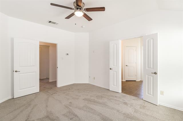 Building Photo - 1321 Honeywood Ln