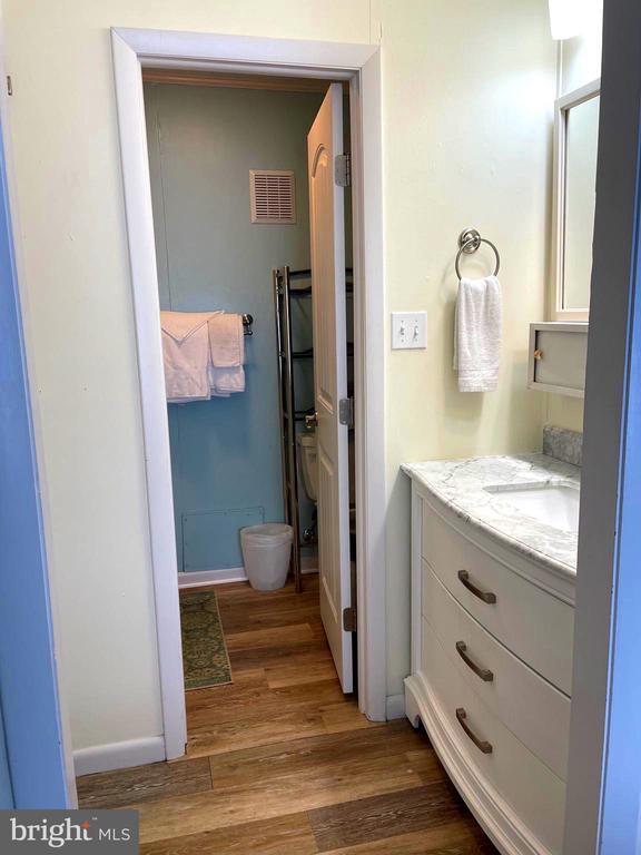 Building Photo - 117 Newport Bay Dr