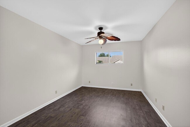 Building Photo - 17137 Waterbend Dr