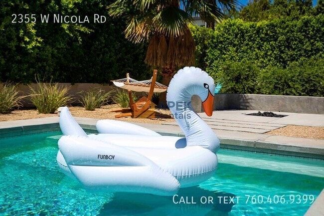 Building Photo - 2355 W Nicola Rd