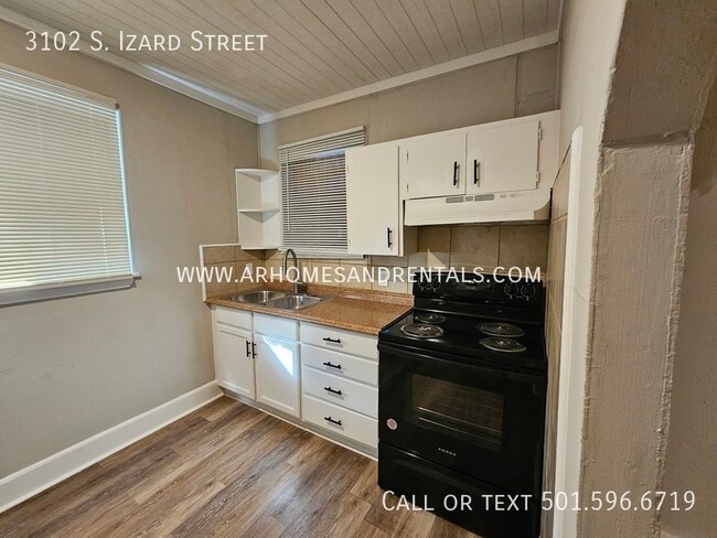 Building Photo - 3102 S Izard St