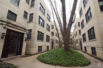Building Photo - 4878 N Magnolia Ave