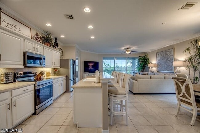 Building Photo - 14776 Calusa Palms Dr