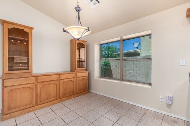 Building Photo - Spacious 3 Bed, 2 Bath Home in Boulder Creek