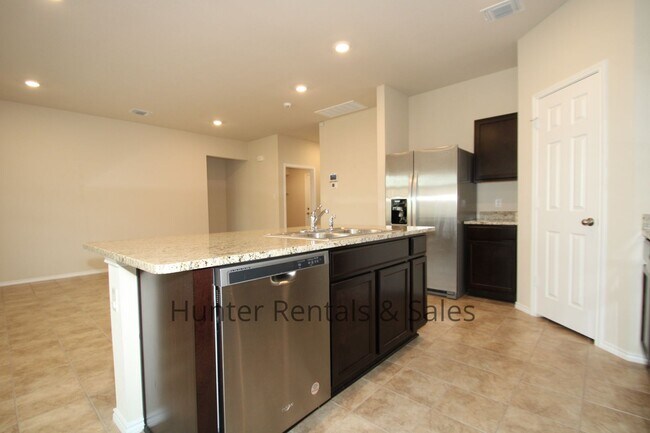 Building Photo - Patriots Ridge