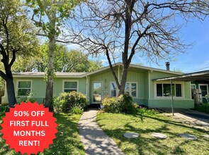 Building Photo - *MOVE IN SPECIAL* Stylishly Renovated Home with Fenced Backyard & Two Living Areas!