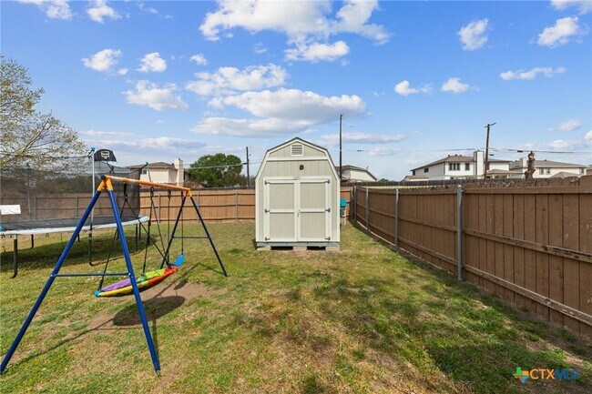 Building Photo - 103 Lone Shadow Dr
