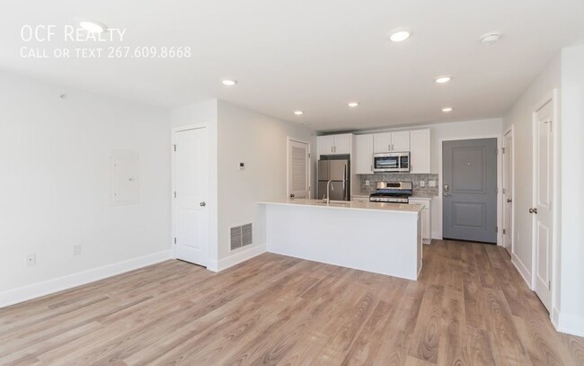 Building Photo - Two Bed Brewerytown Apartment