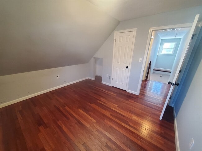 Building Photo - 112 Front St