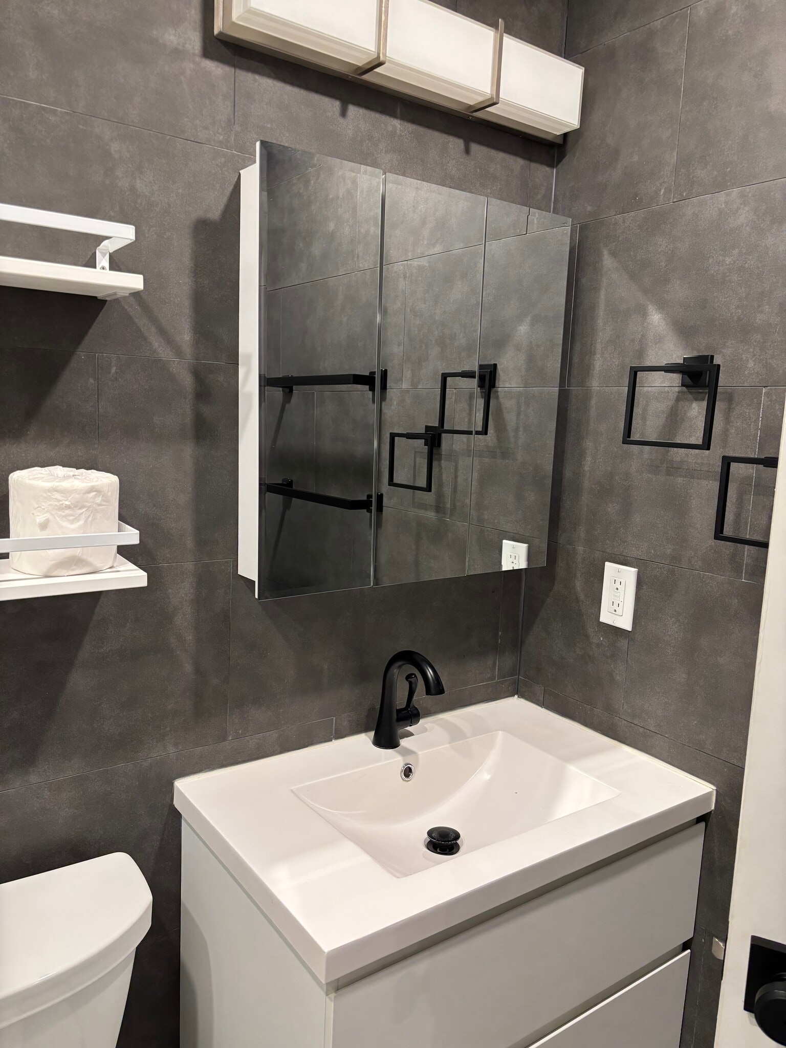 Bathroom - 6999 Darnoch Way