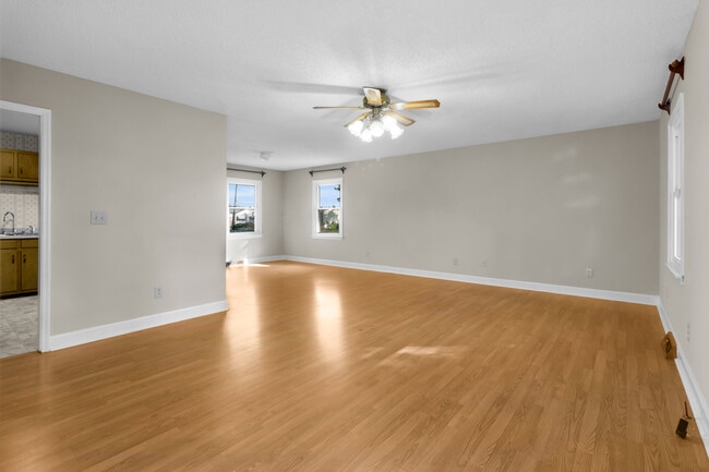 Building Photo - 209 McCoy Ave