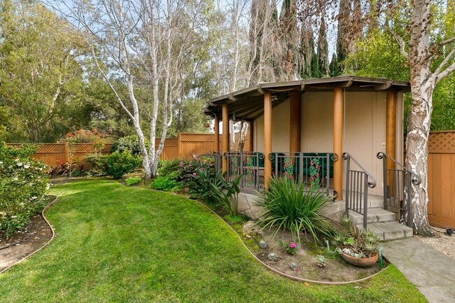 Building Photo - 6115 Manzanillo Dr