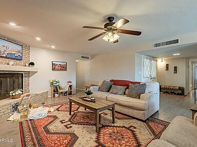 Primary Photo - 1835 E Concorda Dr