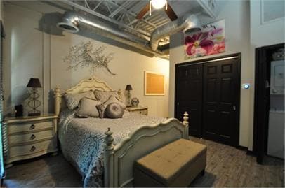 Building Photo - 313 E Lafayette St