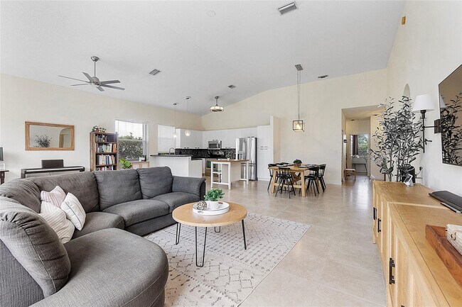 Building Photo - 10650 NW 48th St