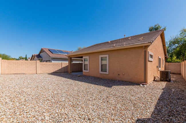 Building Photo - 17762 W Rimrock St