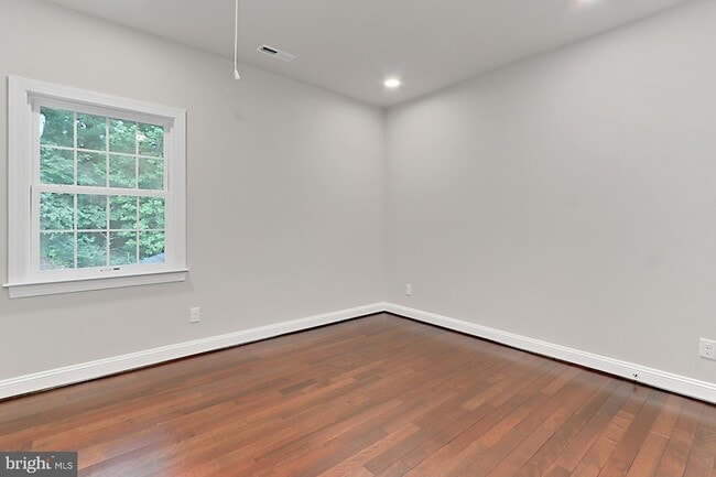 Building Photo - 6526 Dearborn Dr