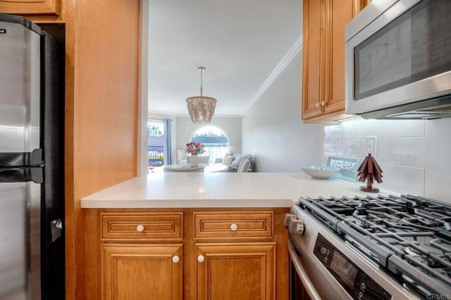 Building Photo - 7509 Ave