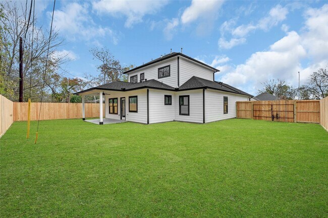Building Photo - 13104 Donegal Way
